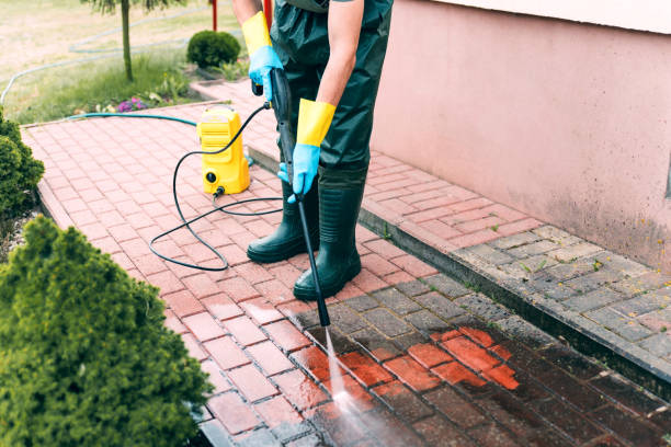 Best Driveway Pressure Washing  in Fort Pierce South, FL
